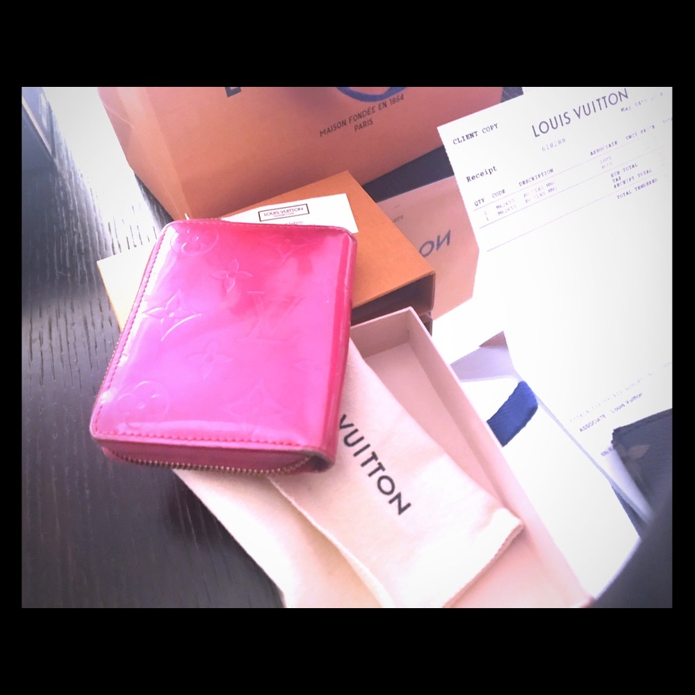 Hot Pink Vernis card holder, wallet💕💯Authentic
